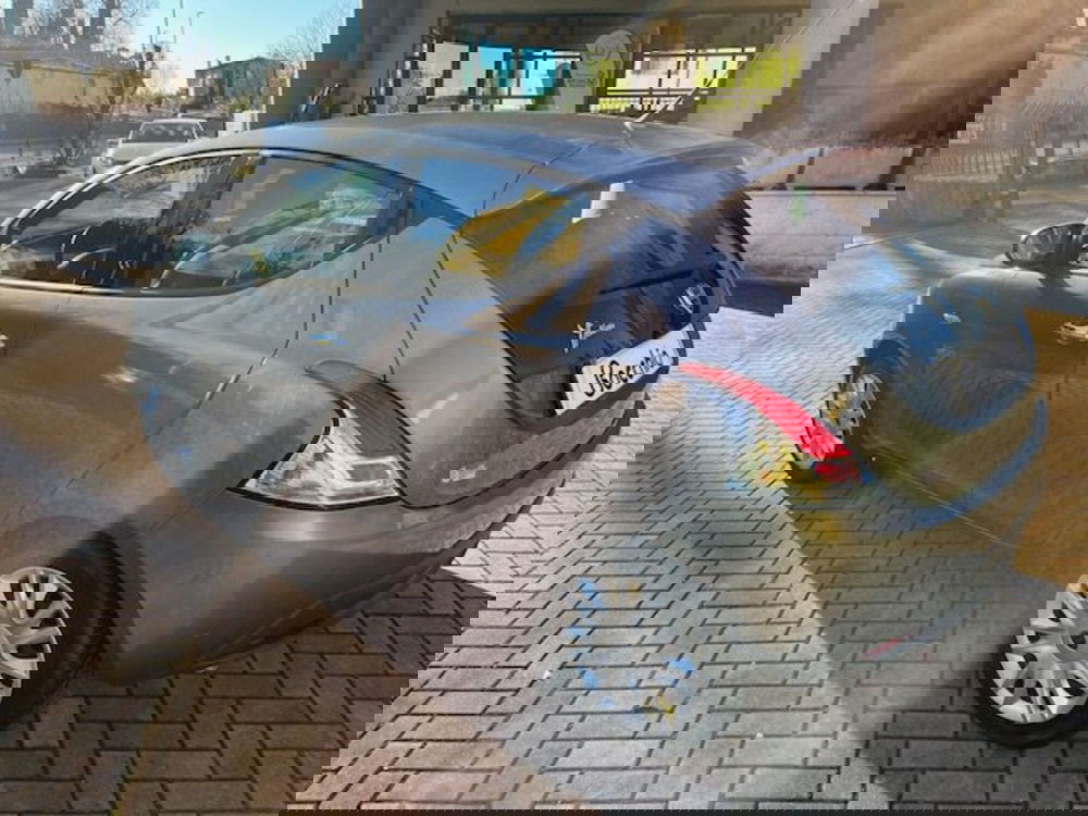Lancia Ypsilon usata a Brescia (9)