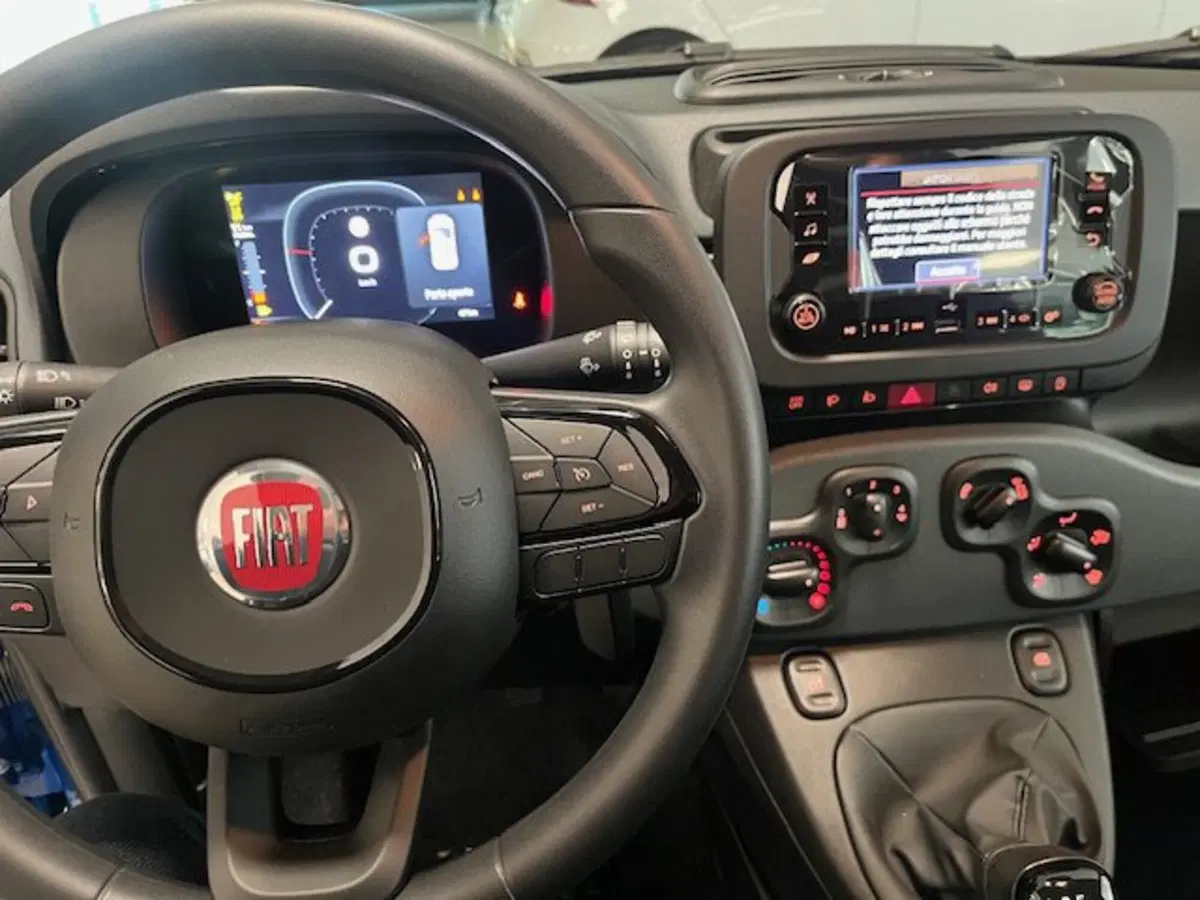 Fiat Panda nuova a Brescia (20)