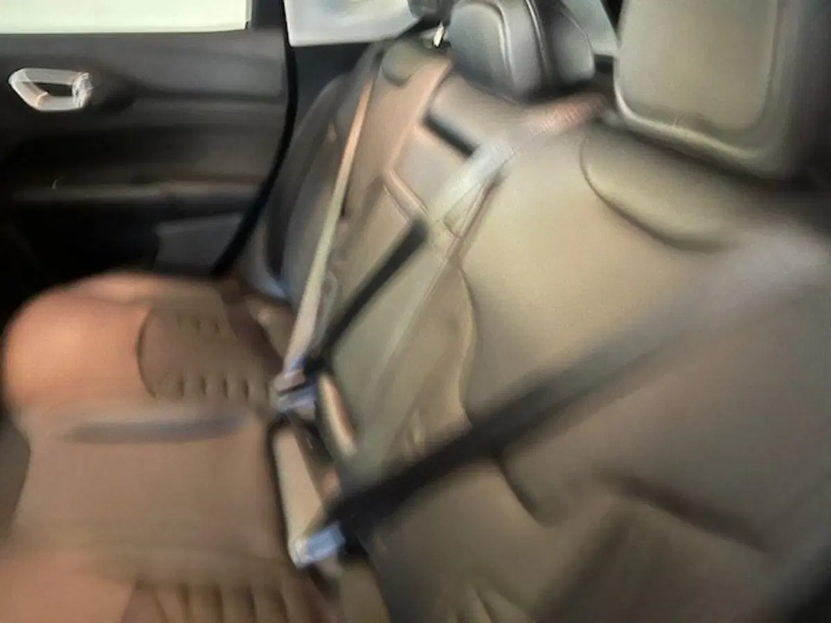 Jeep Compass nuova a Brescia (15)