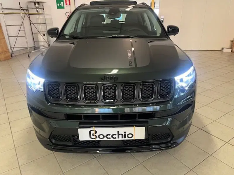Jeep Compass nuova a Brescia (2)