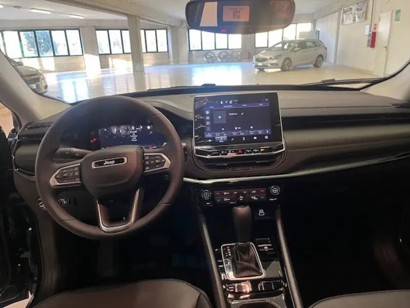 Jeep Compass nuova a Brescia (20)
