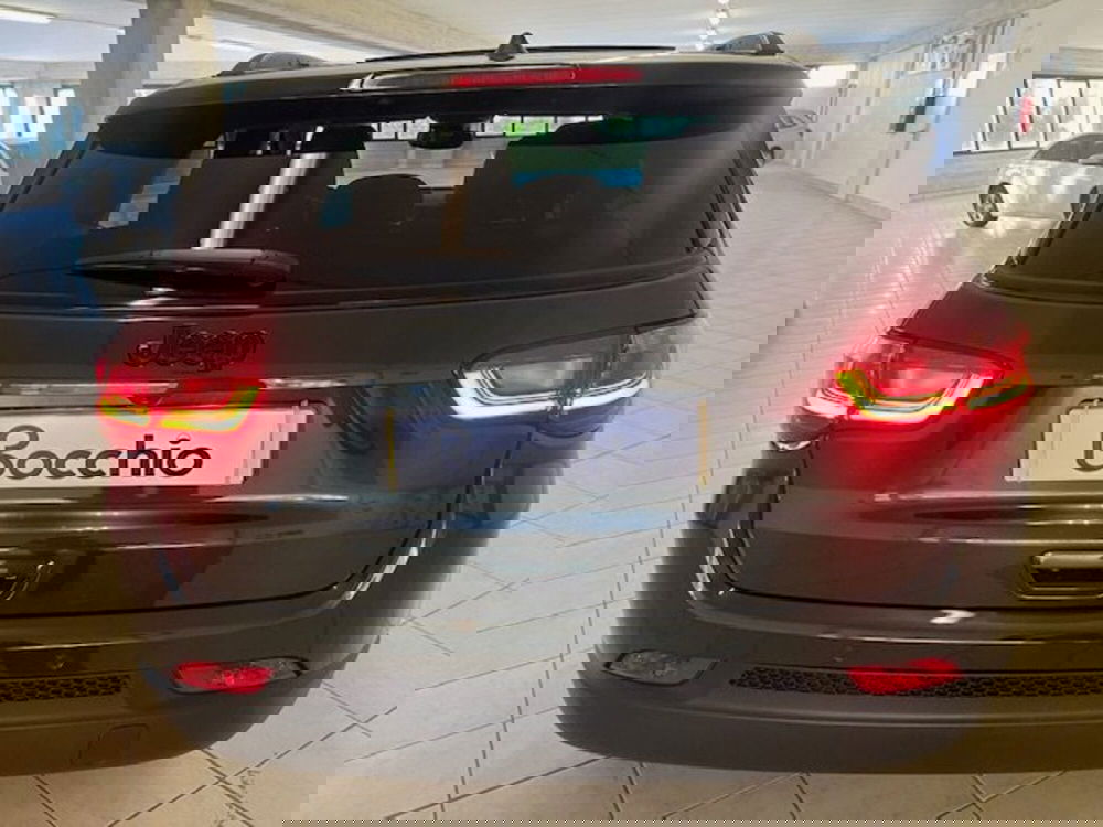 Jeep Compass nuova a Brescia (9)