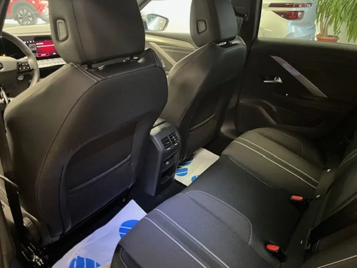 Opel Astra Station Wagon nuova a Brescia (13)