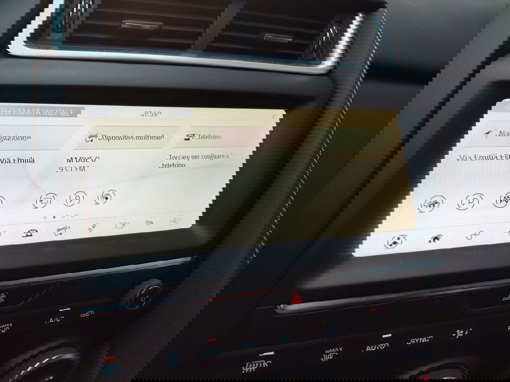 Jaguar E-Pace usata a Modena (10)