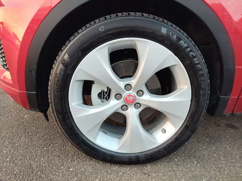 Jaguar E-Pace usata a Modena (6)