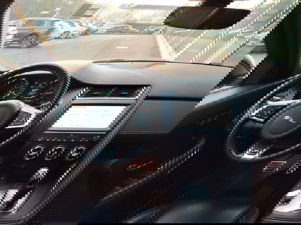 Jaguar E-Pace usata a Modena (7)
