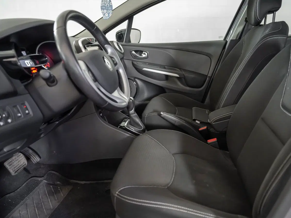 Renault Clio usata a Foggia (10)