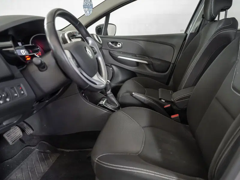Renault Clio usata a Foggia (10)