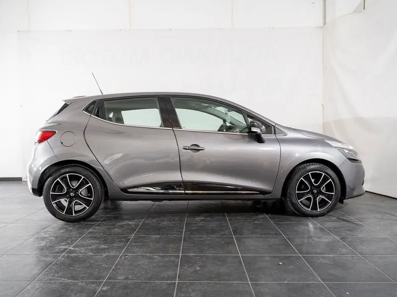 Renault Clio usata a Foggia (12)