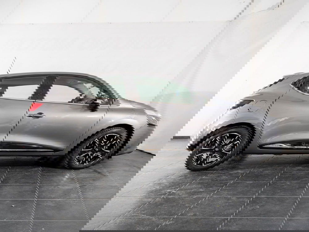 Renault Clio usata a Foggia (12)