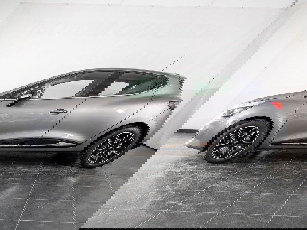 Renault Clio usata a Foggia (2)