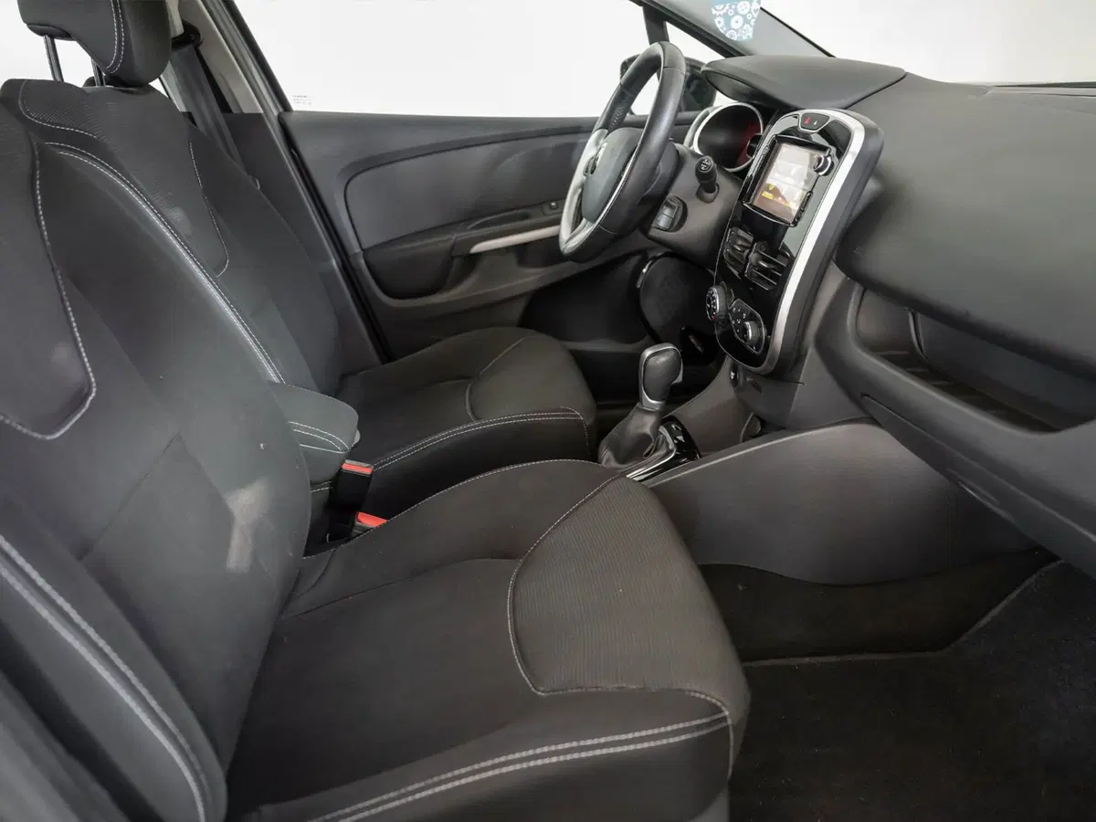 Renault Clio usata a Foggia (6)