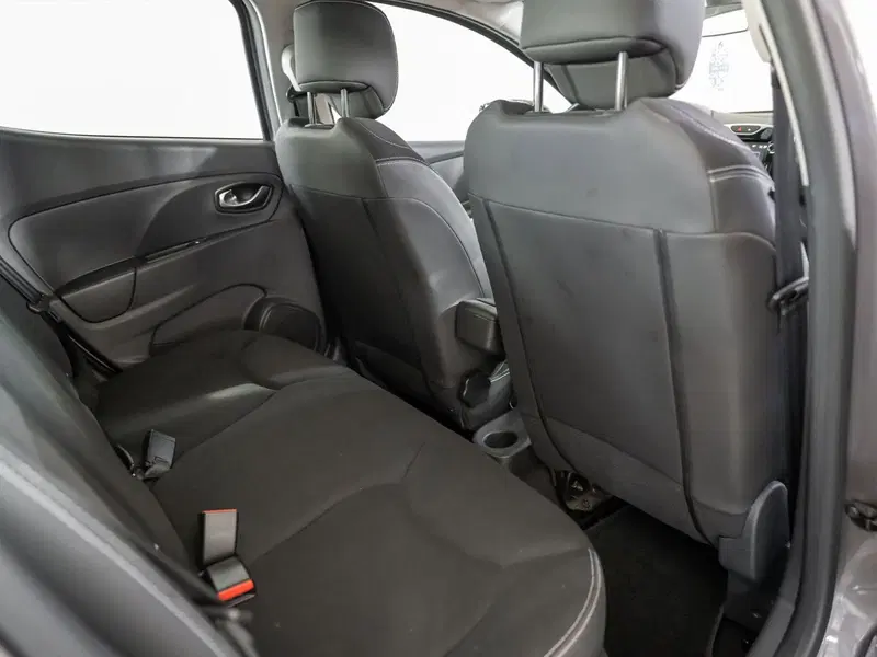 Renault Clio usata a Foggia (7)