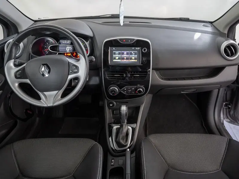 Renault Clio usata a Foggia (8)