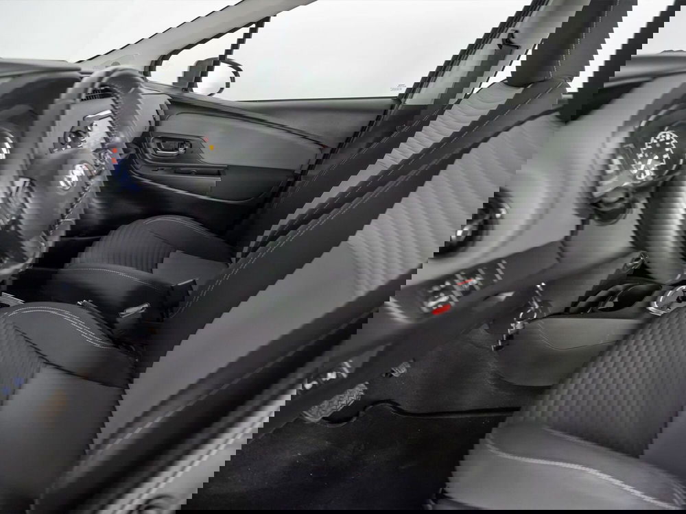 Toyota Yaris usata a Foggia (12)