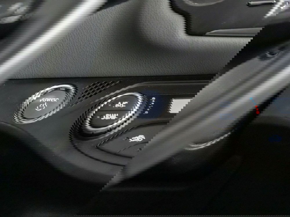 Toyota Yaris usata a Foggia (20)