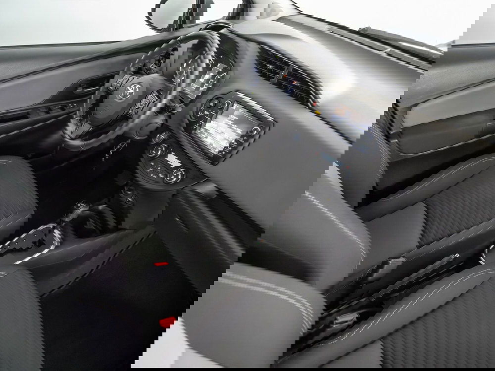 Toyota Yaris usata a Foggia (7)