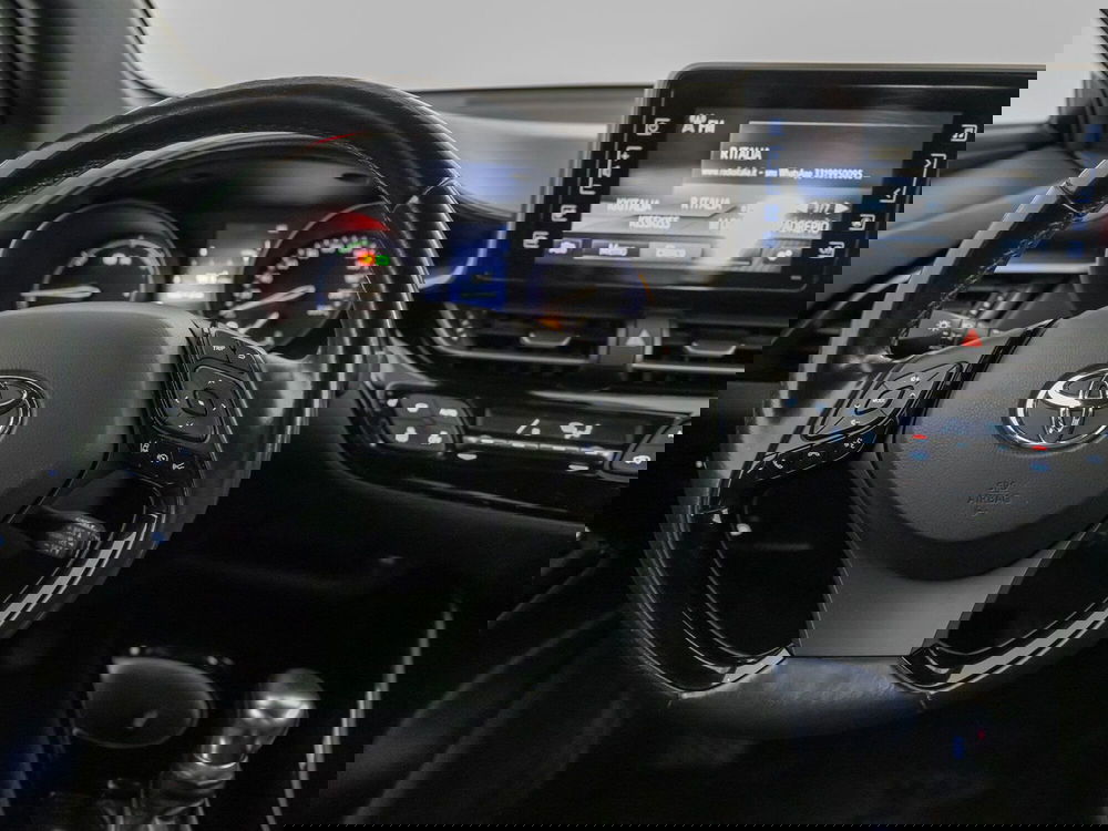 Toyota Toyota C-HR usata a Foggia (10)