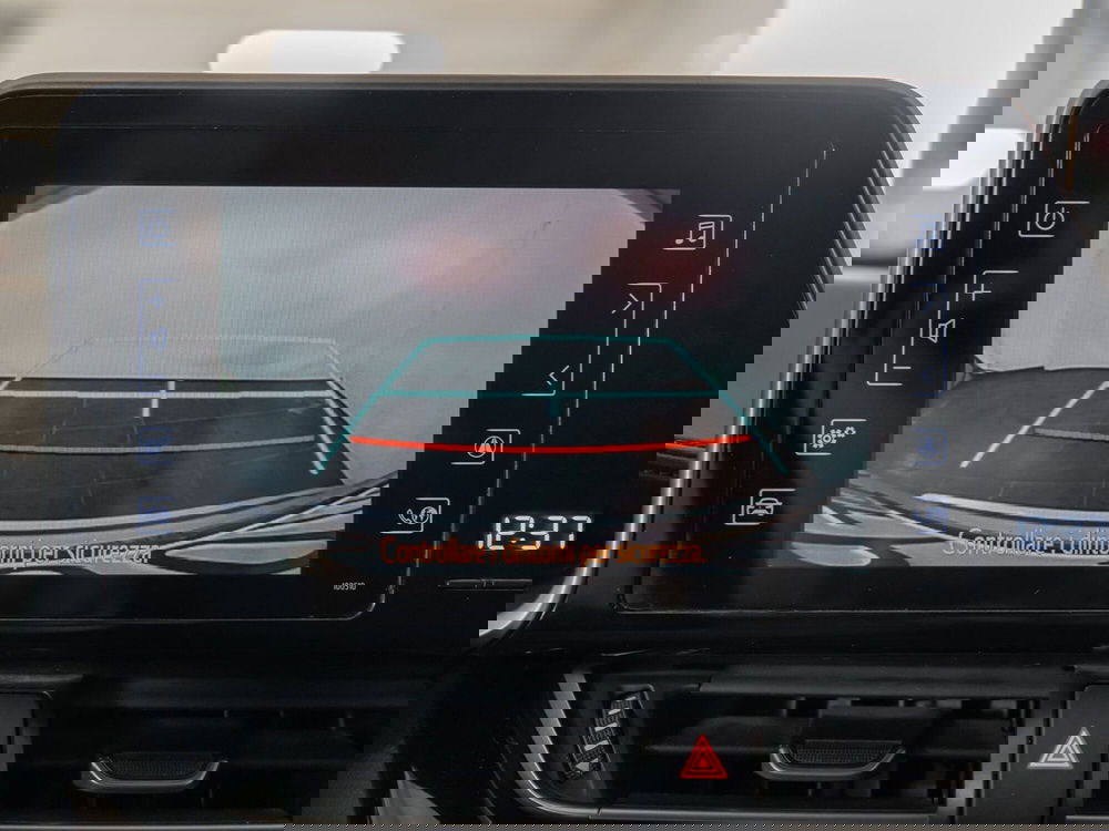 Toyota Toyota C-HR usata a Foggia (16)