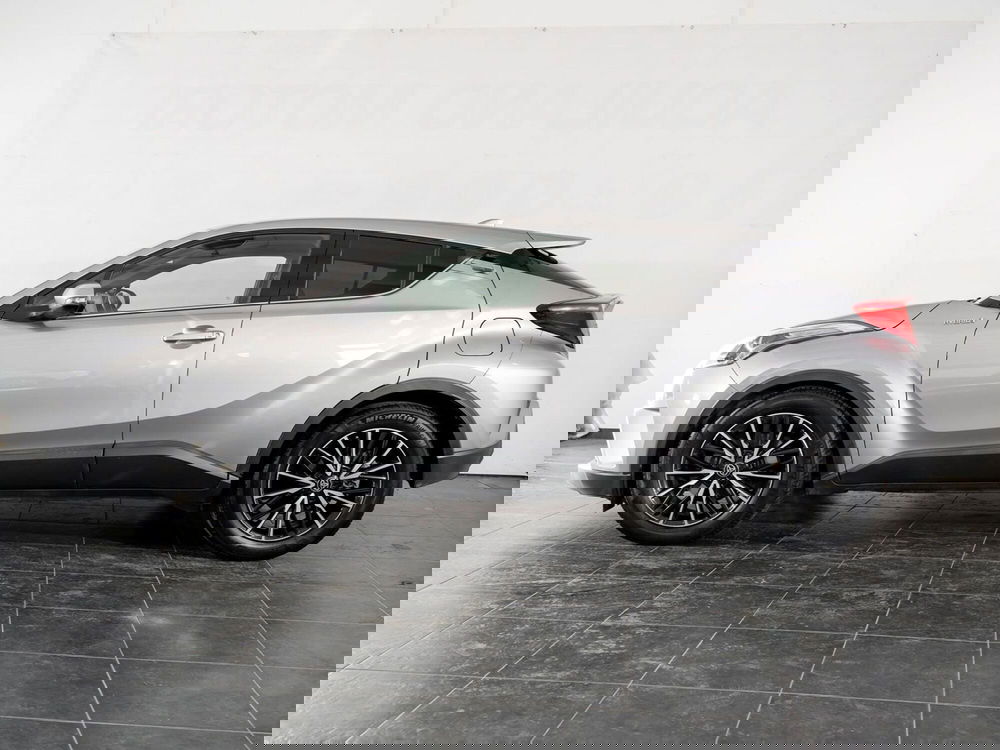 Toyota Toyota C-HR usata a Foggia (3)