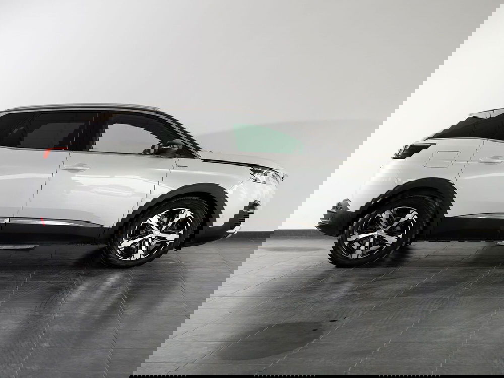 Peugeot 3008 usata a Foggia (13)