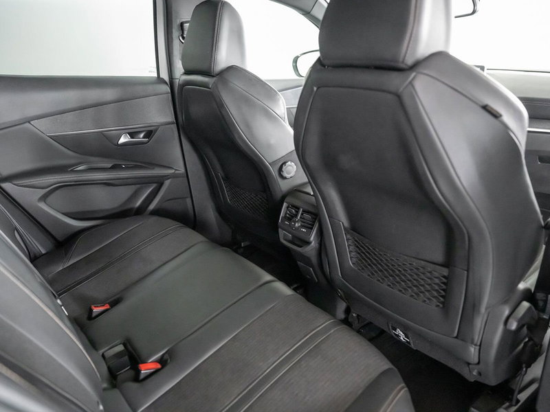 Peugeot 3008 usata a Foggia (7)