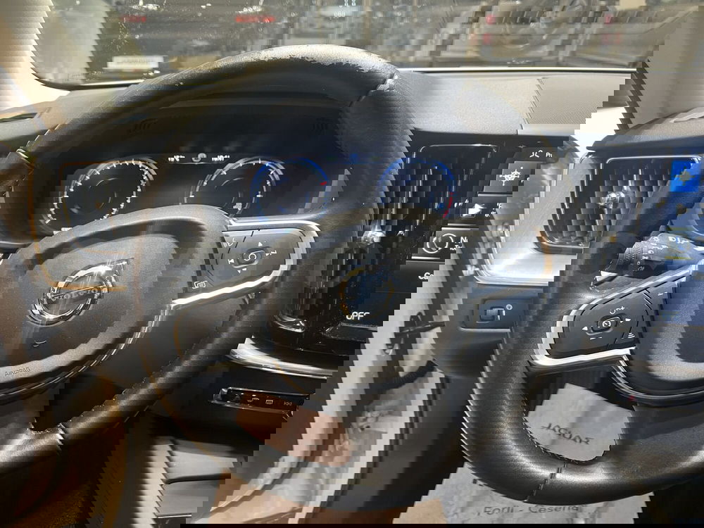 Volvo XC60 usata a Forlì-Cesena (16)