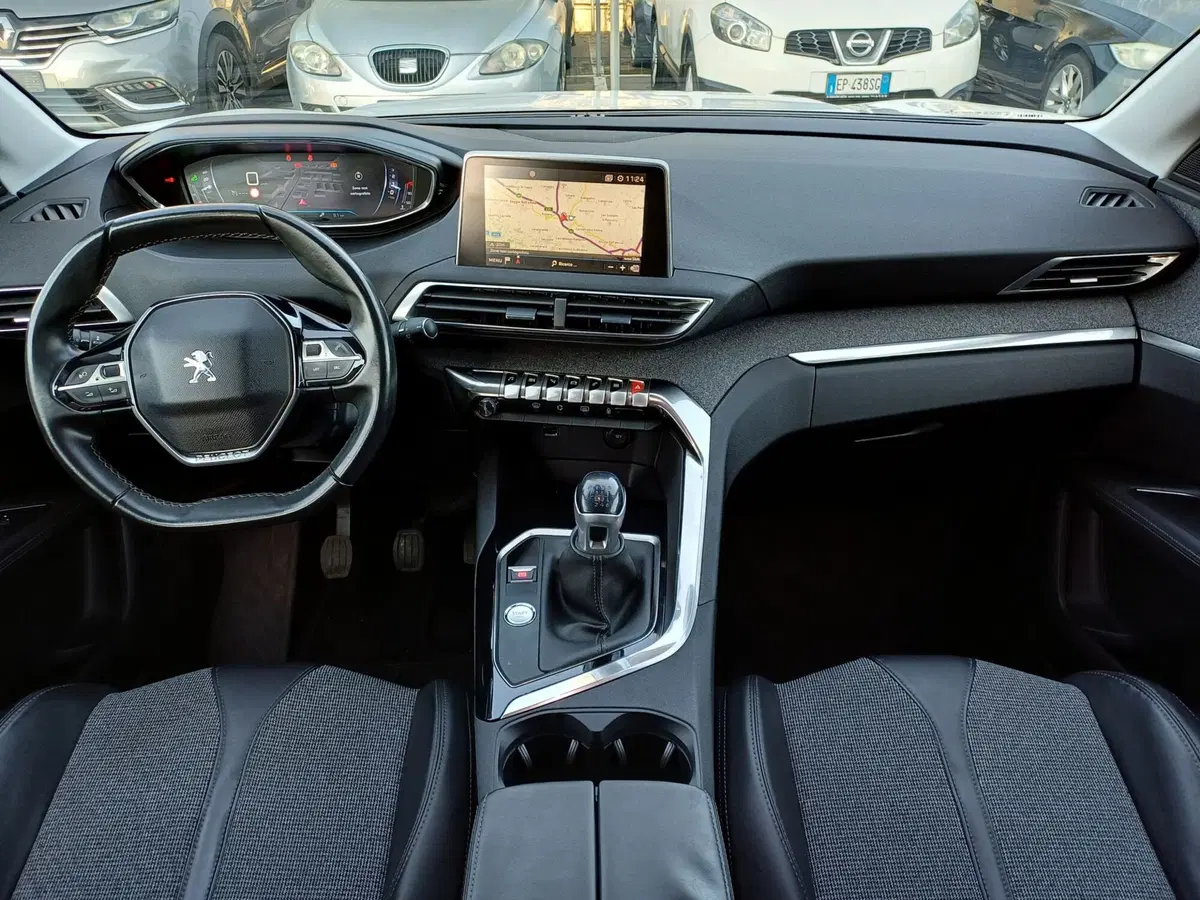 Peugeot 3008 usata a Modena (9)