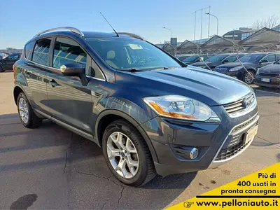 Ford Kuga 2.0 TDCi 136 CV 2WD DPF del 2010 usata a Modena