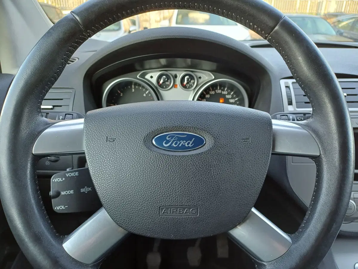 Ford Kuga usata a Modena (13)