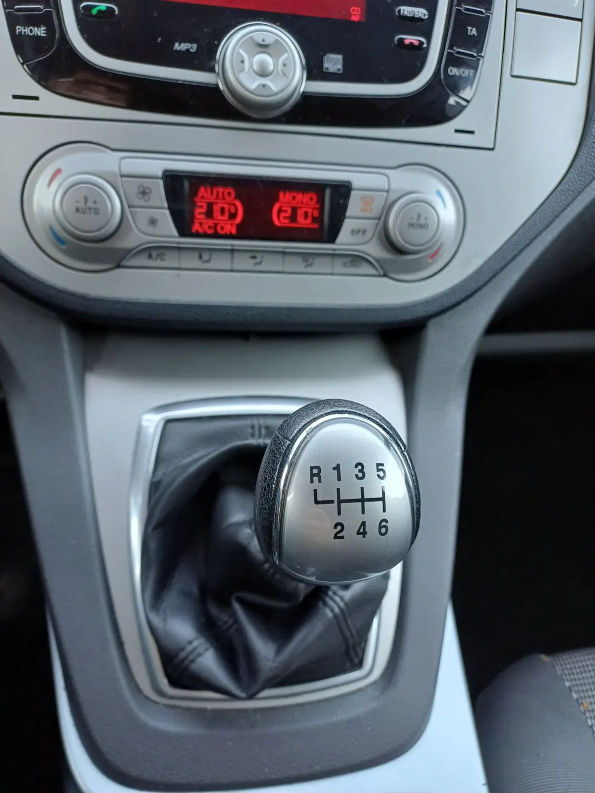 Ford Kuga usata a Modena (15)