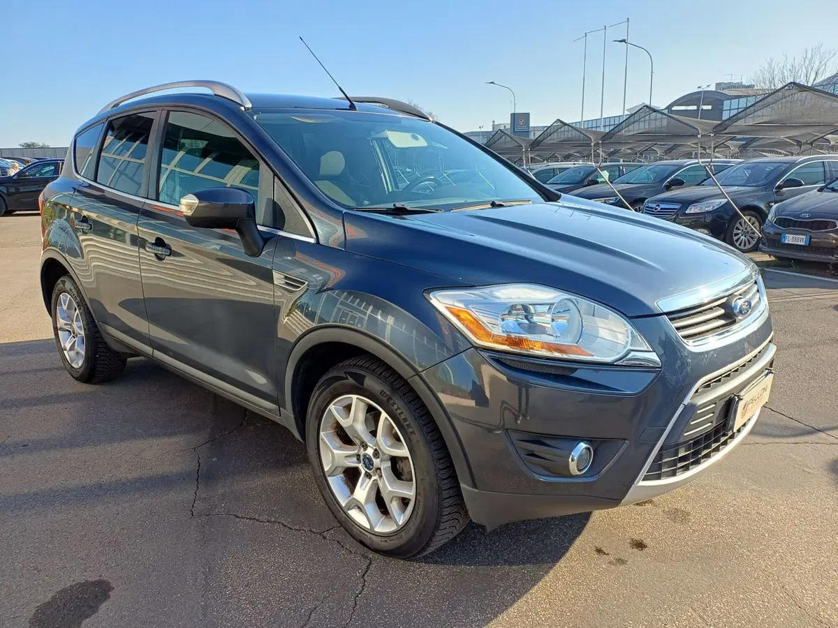 Ford Kuga usata a Modena (4)