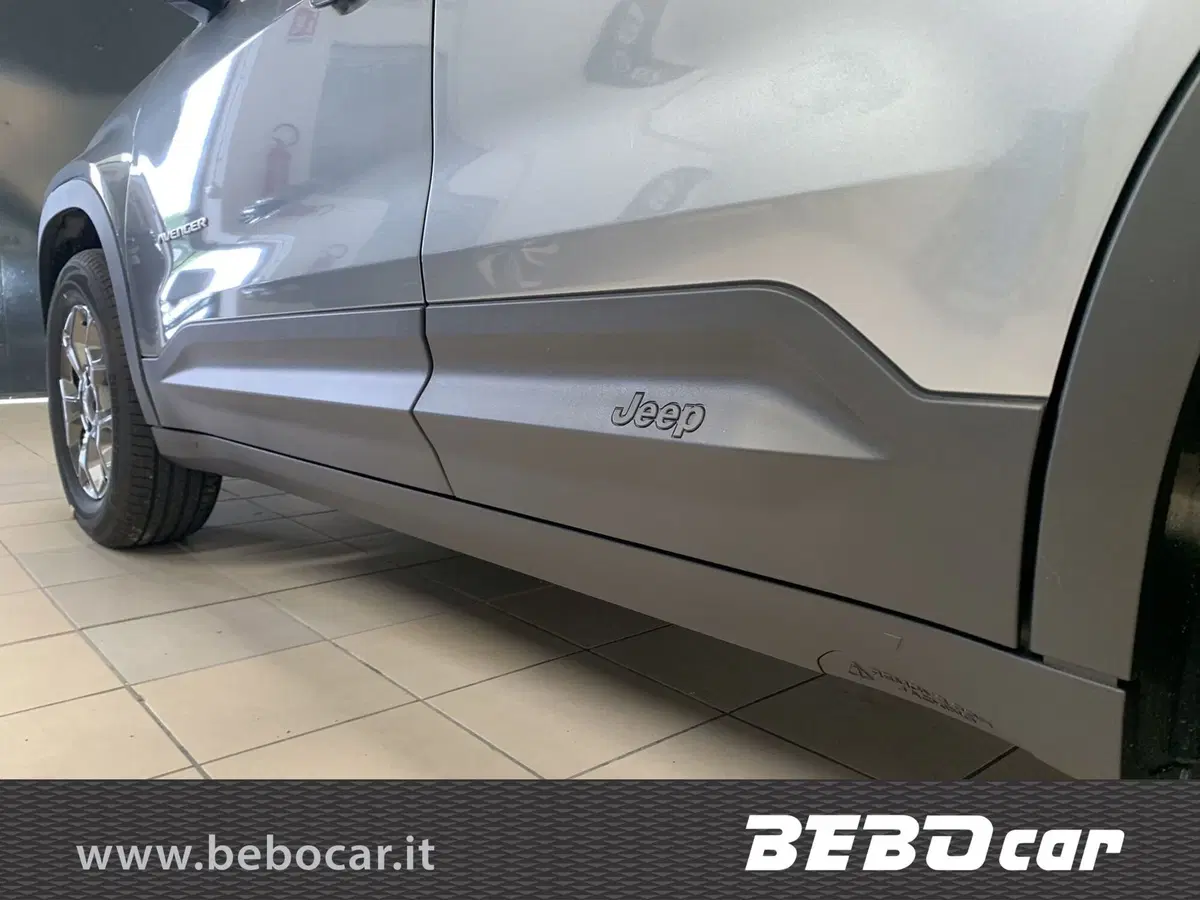 Jeep Avenger nuova a Torino (11)
