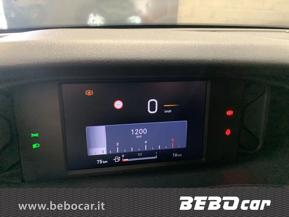 Jeep Avenger nuova a Torino (17)