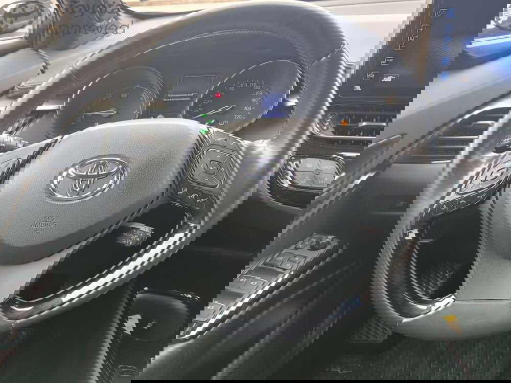 Toyota Toyota C-HR usata a Reggio Calabria (12)