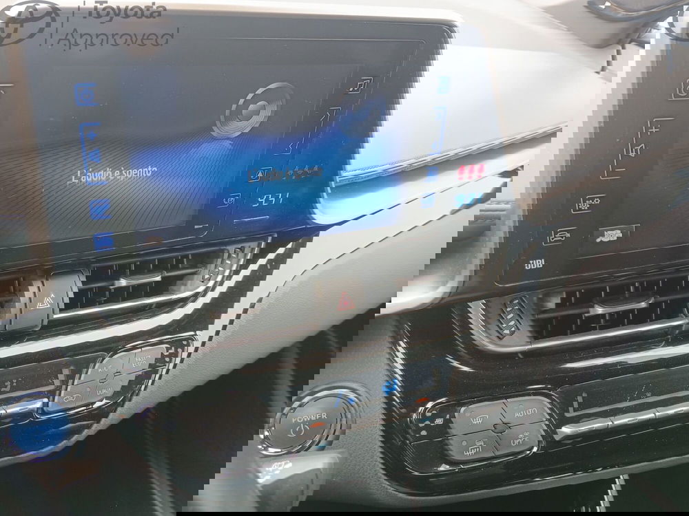 Toyota Toyota C-HR usata a Reggio Calabria (14)
