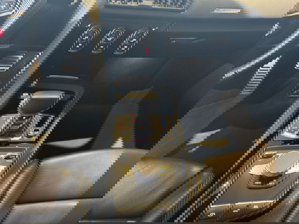 Audi R8 Cabrio usata a Firenze (10)