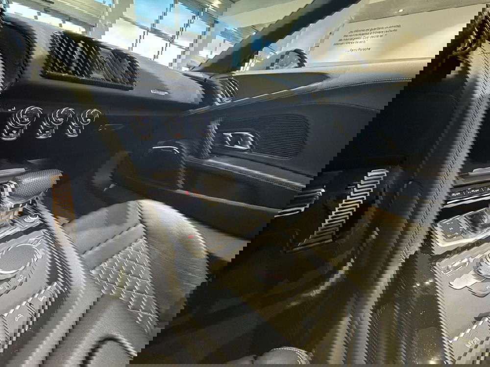 Audi R8 Cabrio usata a Firenze (17)