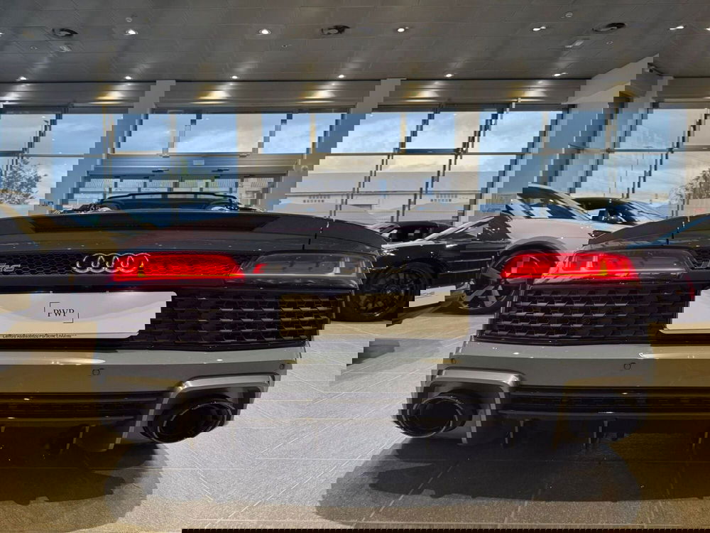 Audi R8 Cabrio usata a Firenze (6)