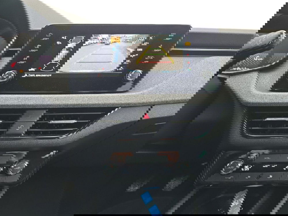 Skoda Kamiq nuova a Siena (14)