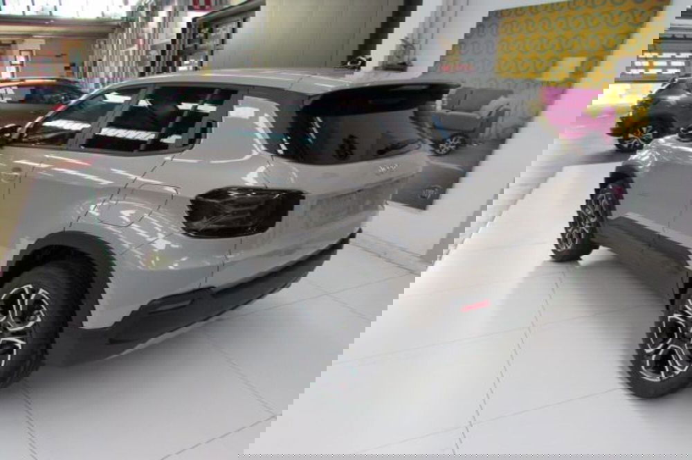 Jeep Avenger nuova a Milano (3)