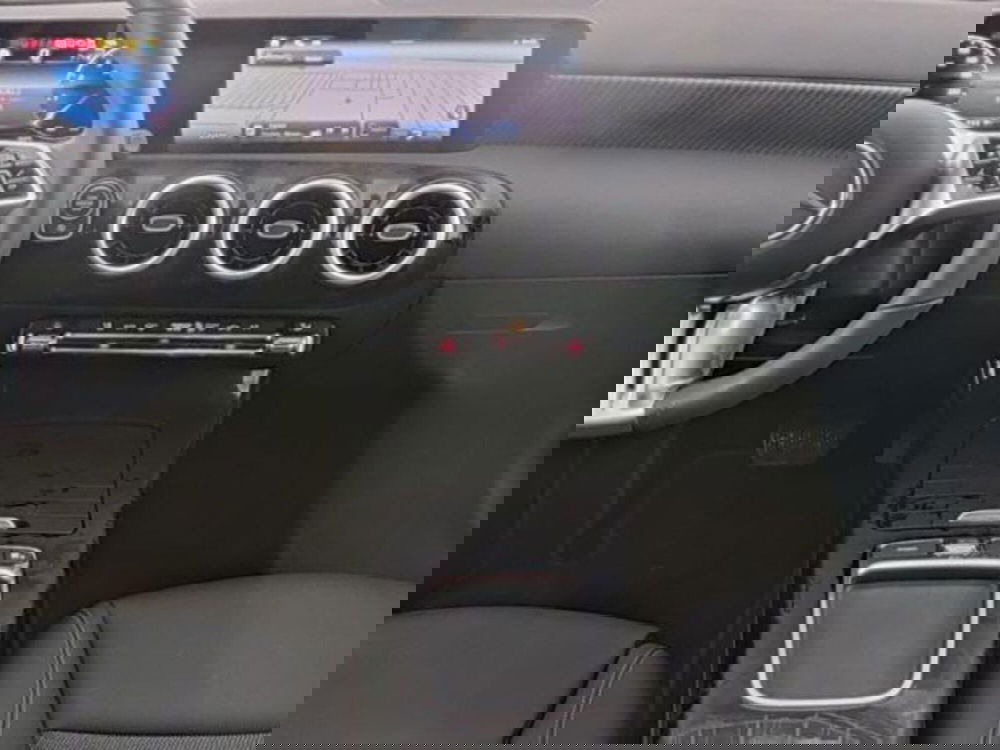 Mercedes-Benz Classe A usata a Milano (7)