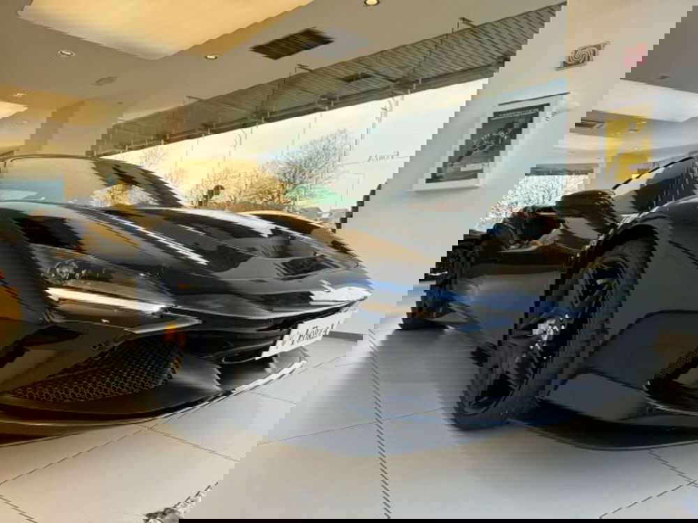 Ferrari F8 Coupé usata a Torino (3)