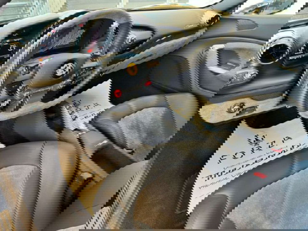 Ferrari F8 Coupé usata a Torino (6)