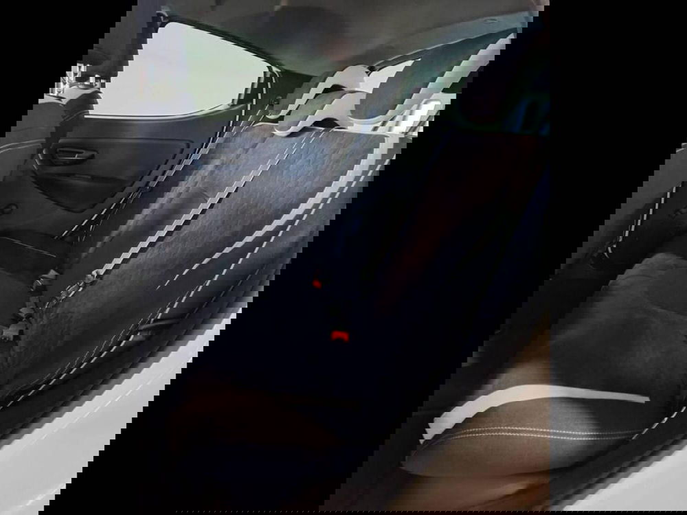 Lancia Ypsilon usata a Torino (15)