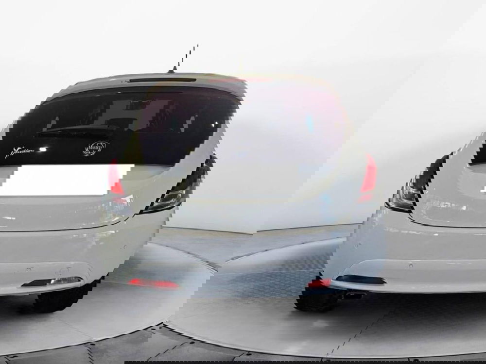 Lancia Ypsilon usata a Torino (5)