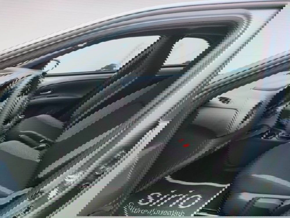 Toyota Aygo X nuova a Teramo (12)