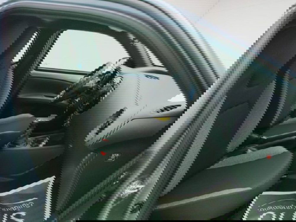 Toyota Aygo X nuova a Teramo (13)