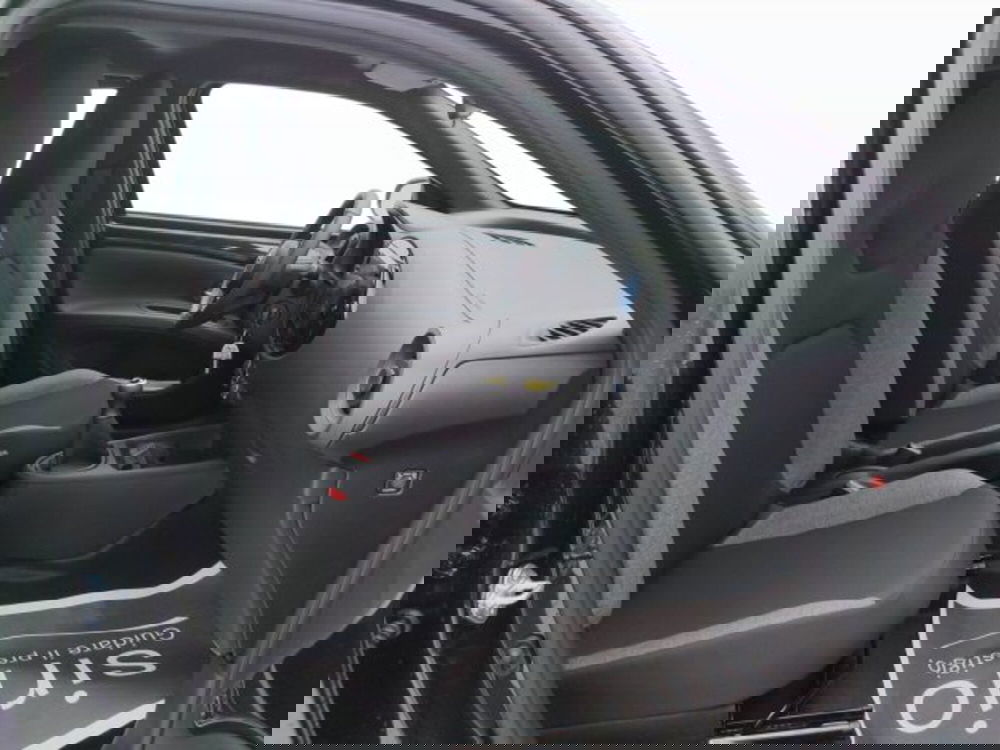 Toyota Aygo X nuova a Teramo (13)