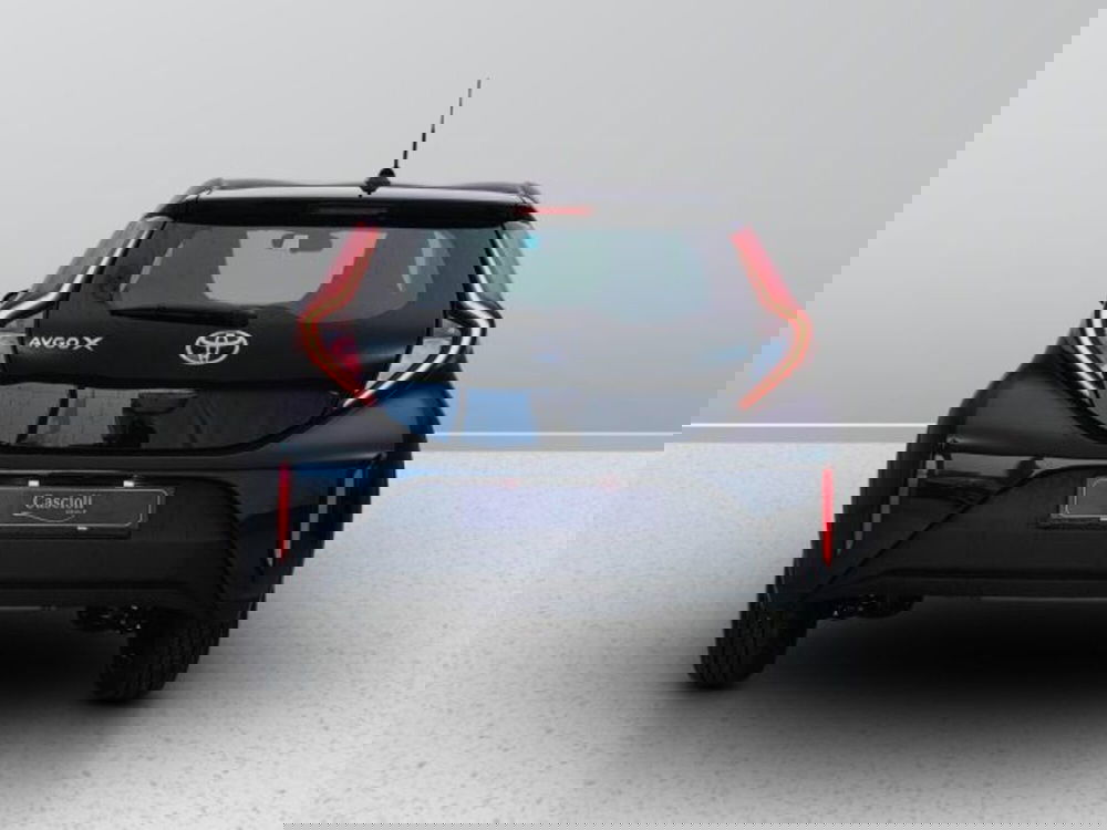Toyota Aygo X nuova a Teramo (4)